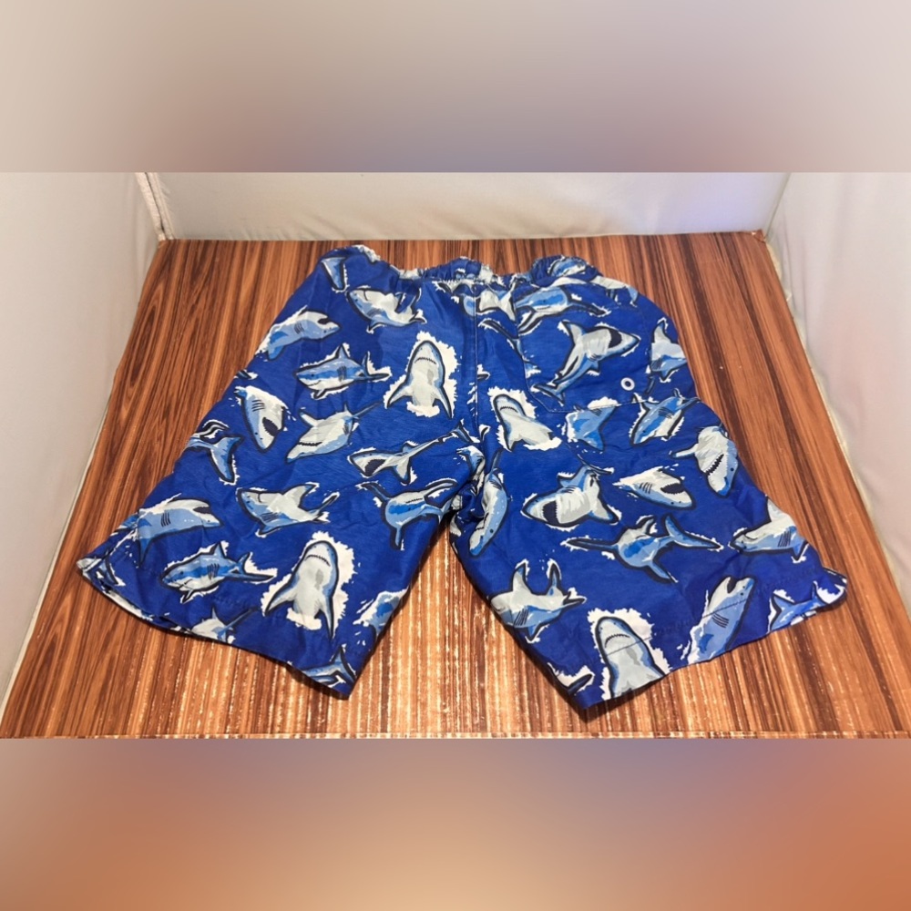 Boys Medium 7/8  Place Sport Swim Trunks Swimwear Sharks